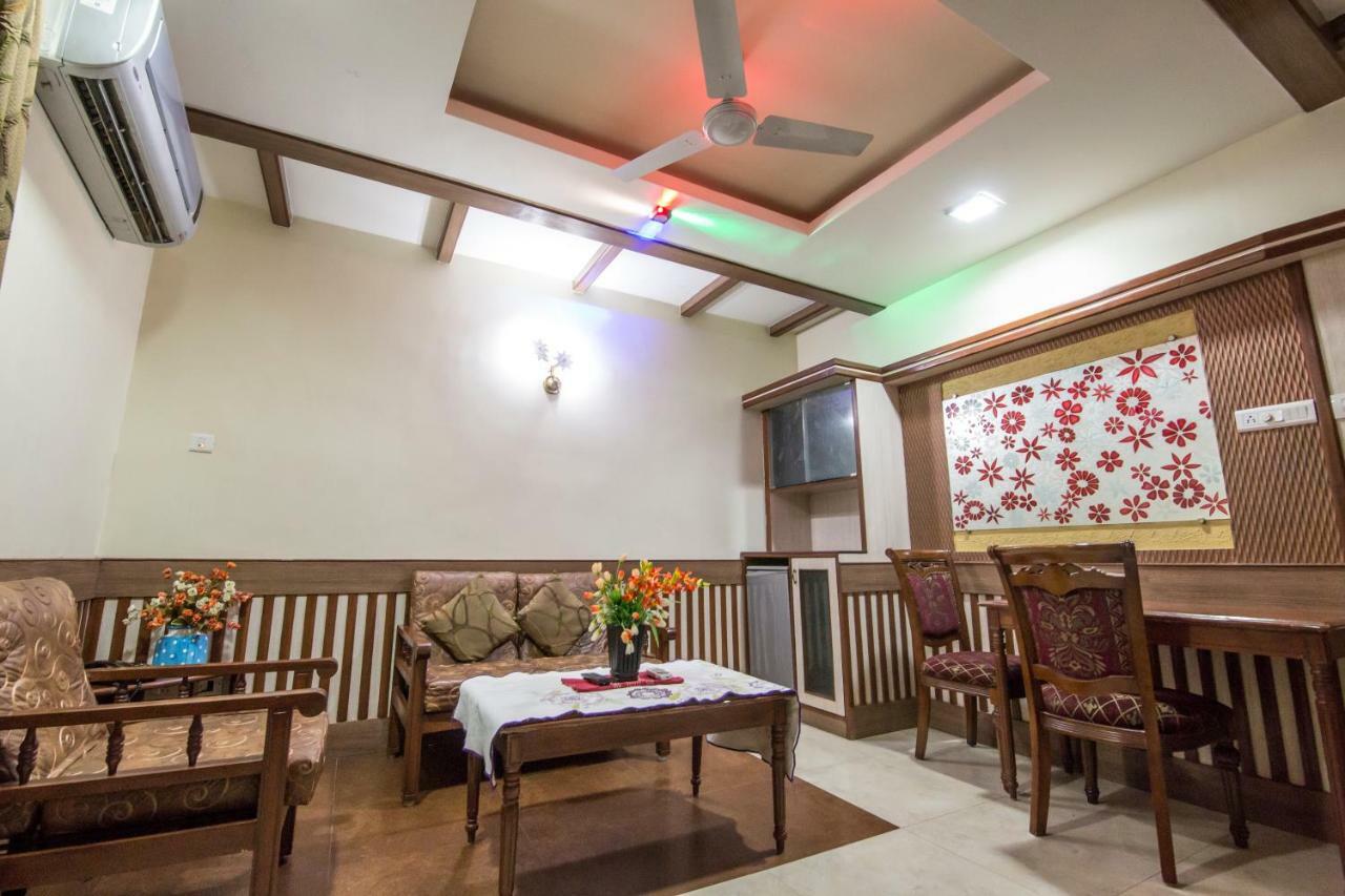 阿雅斯酒店 Palayankottai 外观 照片